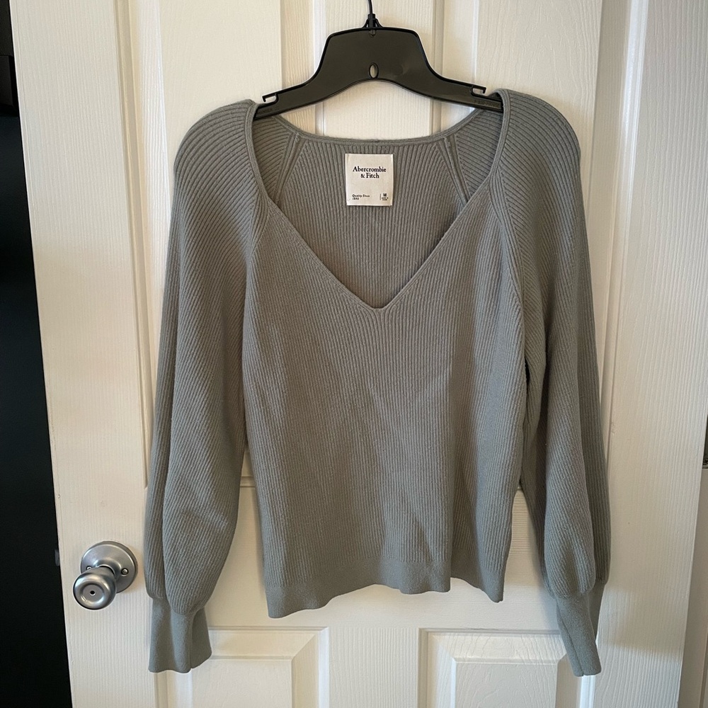 Abercrombie & Fitch Sweater